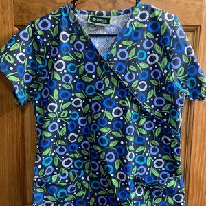 Bonita Women's small scrub top